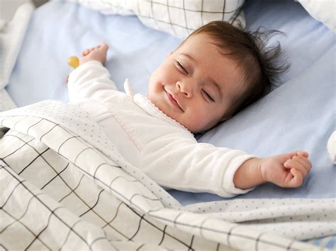 1 aylık bebeği uyutma yöntemleri